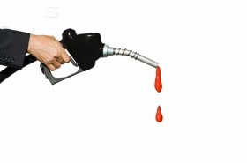 اعلام نتیجه آزمون بنزین به تعویق افتاد