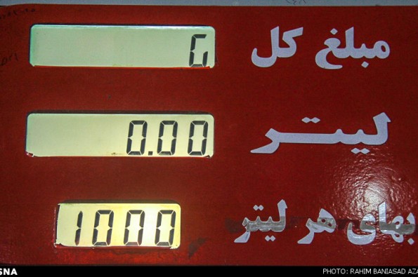 آخرین آمار بنزین 700 تومانی / یک میلیارد لیتر در کارت سوخت ها