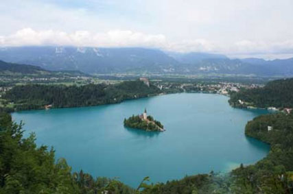 دریاچه بلد، اسلوونی یکی از رومانتیک ترین مناطق دنیا + تصاویر - میز نفت
