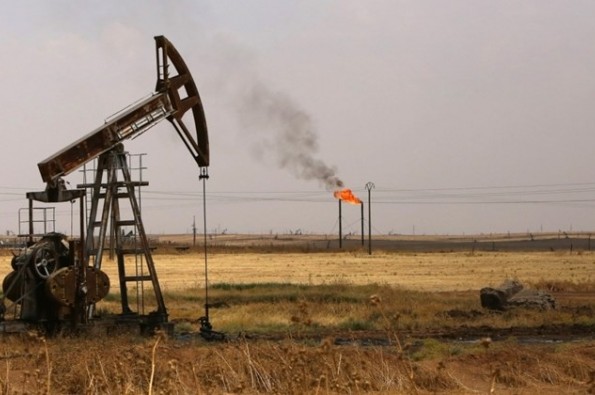 یک میدان نفتی دیگر به دست داعش افتاد
