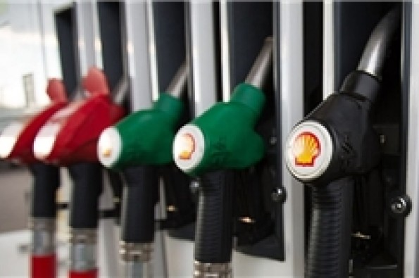 شرکت‌های خارجی بنزین را در ایران چند خواهند فروخت؟