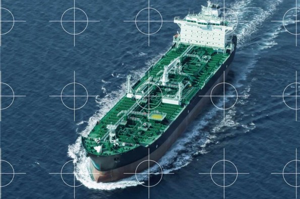 کاهش 14 درصدی صادرات نفت ایران پس از توافق هسته‌ای