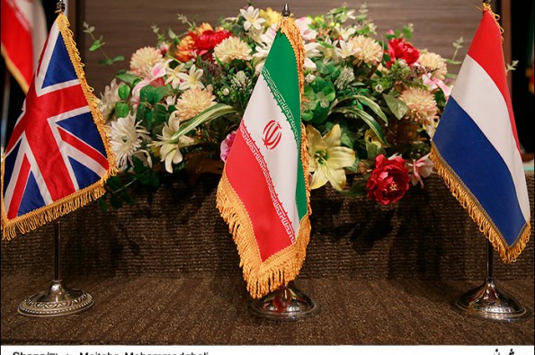 گزارش نیویورک تایمز درباره امضاهای نفتی ایران