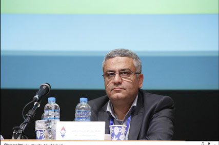 هاشمی رئیس دانشگاه صنعت نفت - عصرنفت