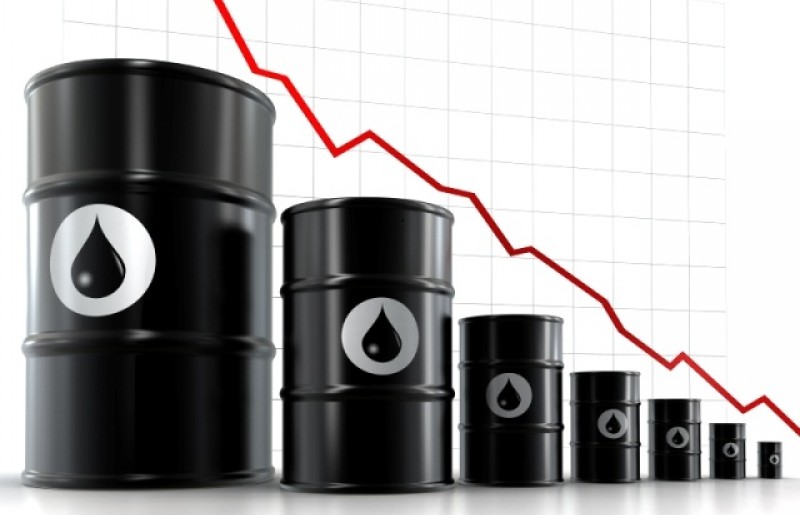 چرا قیمت نفت نزولی شد؟