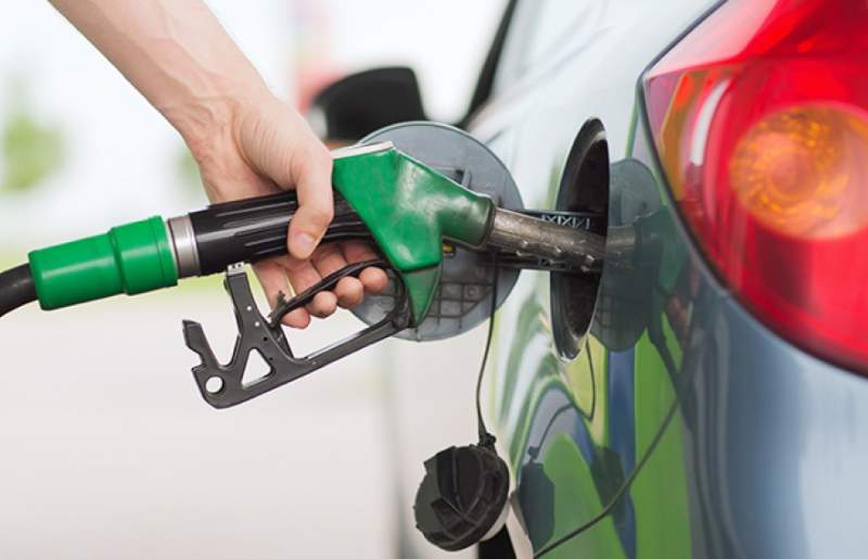 ۷ سناریو برای تغییر قیمت بنزین