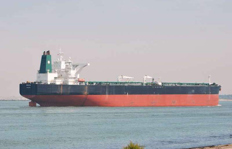 ​زنگنه: دنبال بازگرداندن کشتی به ایران هستیم