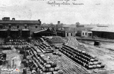 انبار بشکه‌های نفت کانزاس در سال 1911