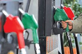 تداوم چانه زنی ها برای افزایش قیمت بنزین