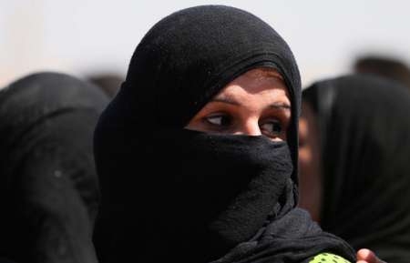 داعش دور تازه ای از تعدی به زنان را آغاز کرد