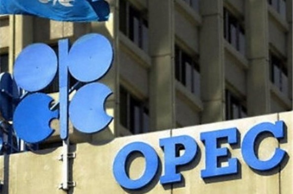 فشار کویت و امارات به عربستان برای توقف سیاست نفت ارزان