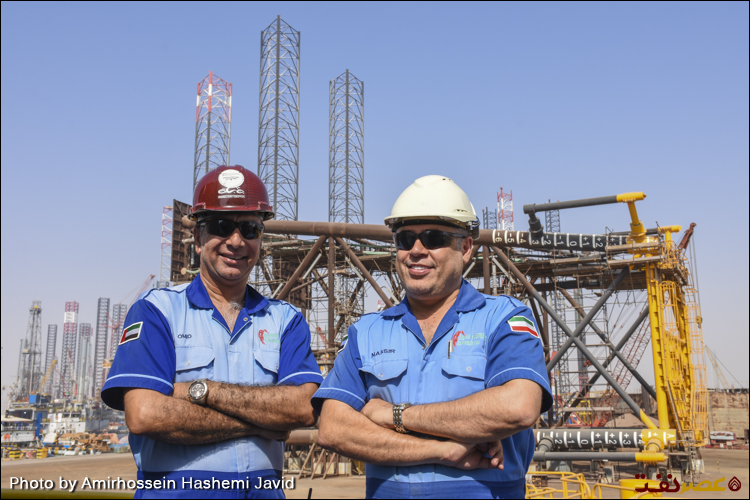 مدیران ایرانی یارد ساخت تأسیسات دریایی صنعت نفت در منطقه آزاد حمریه در امارت شارجه