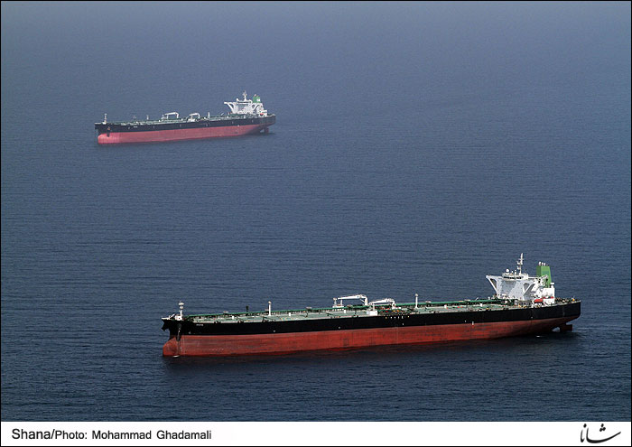 حراج نفت ایران در دهه هفتاد