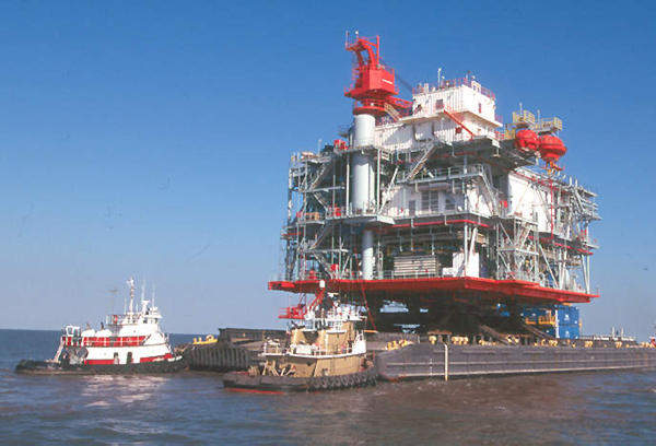 ۱۰ سکوی بزرگ نفتی دنیا - میز نفت